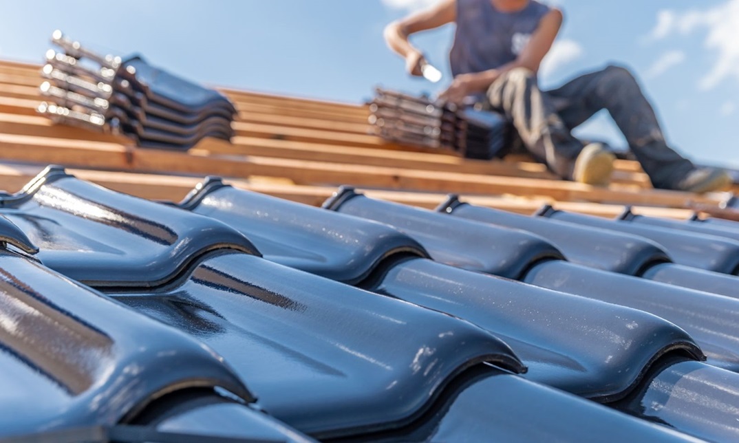 Firmă Servicii Reparatii acoperiș țiglă ceramică