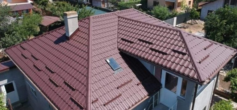 Montaj acoperis casa din tigla metalica